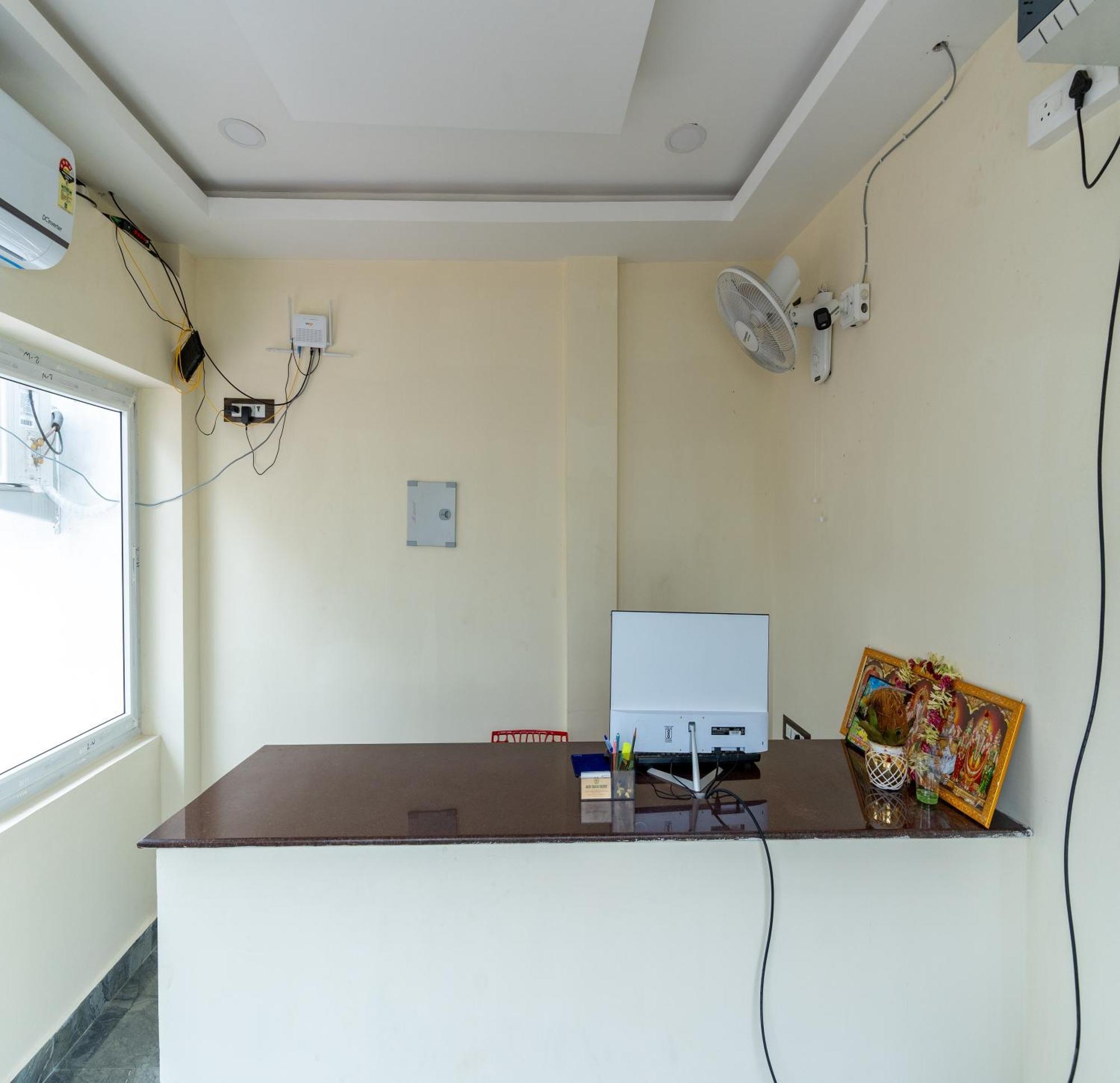Auro Beach Resort Puducherry Buitenkant foto