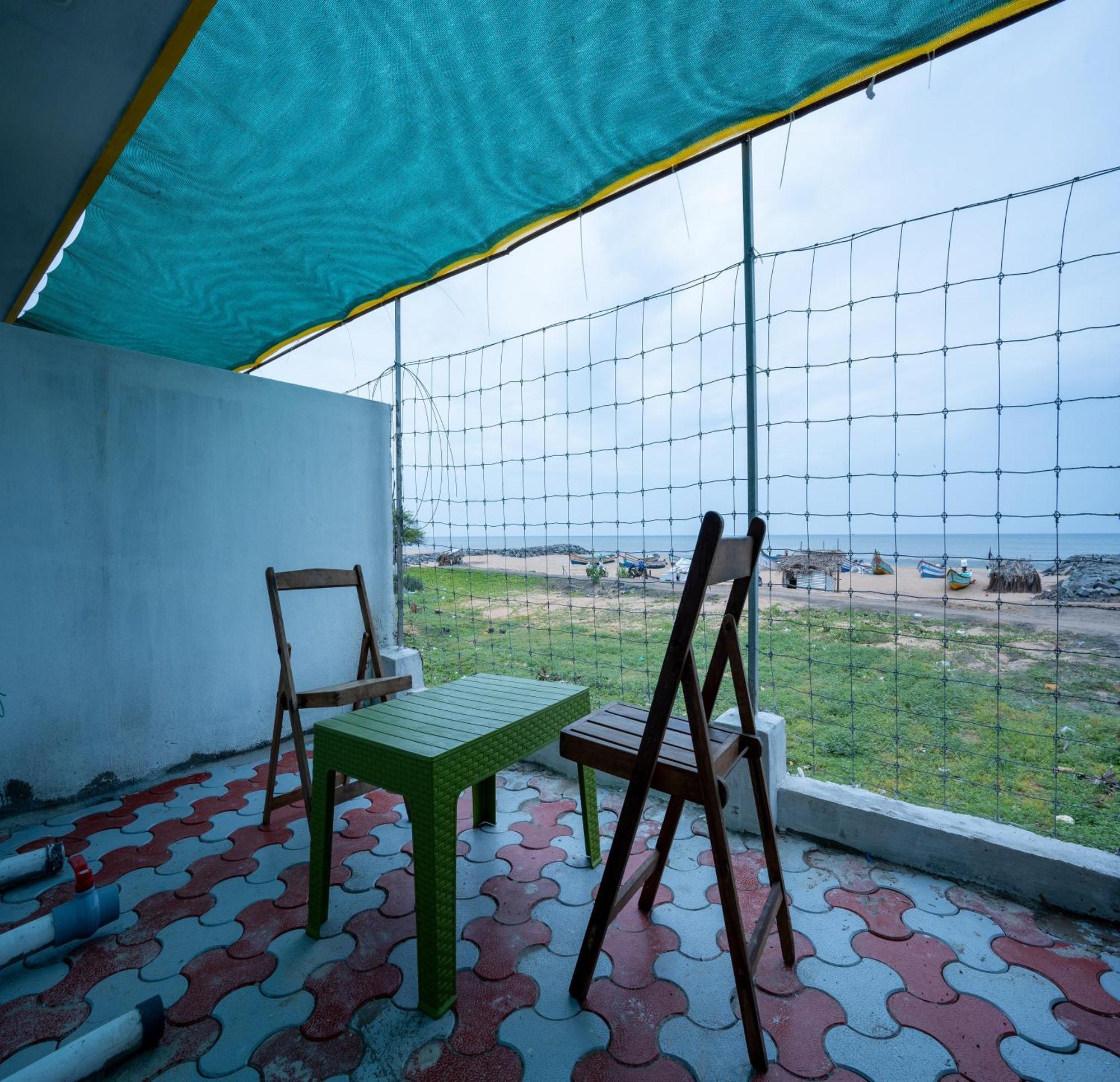 Auro Beach Resort Puducherry Buitenkant foto
